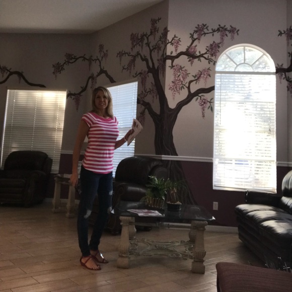 Meet your Posher, Dawn - Picture 3 of 3